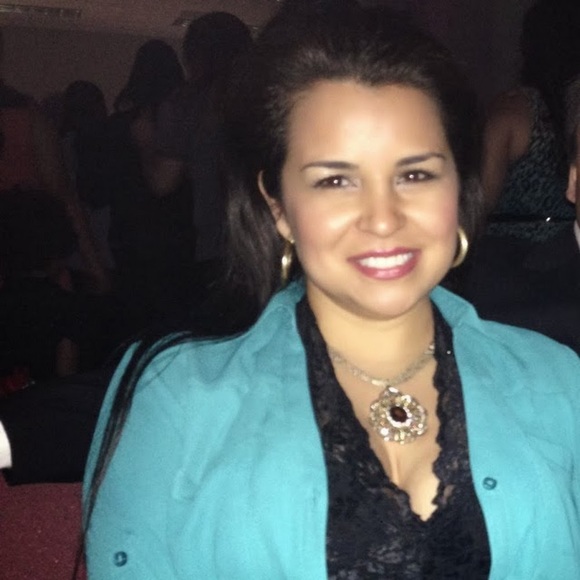 Meet your Posher, Michelle - Picture 1 of 1